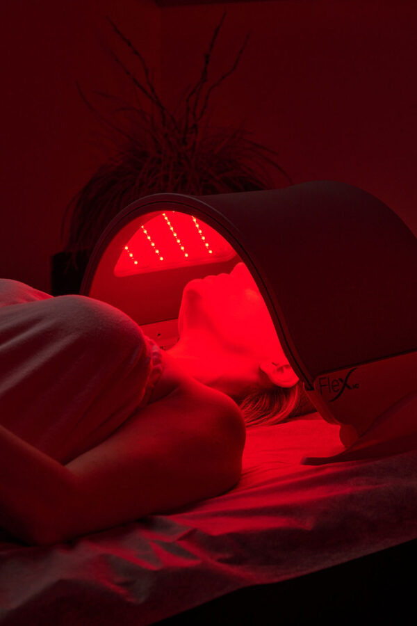 LED Light Therapy Face & Neck 3 Sessions (15%discount) - Image 2